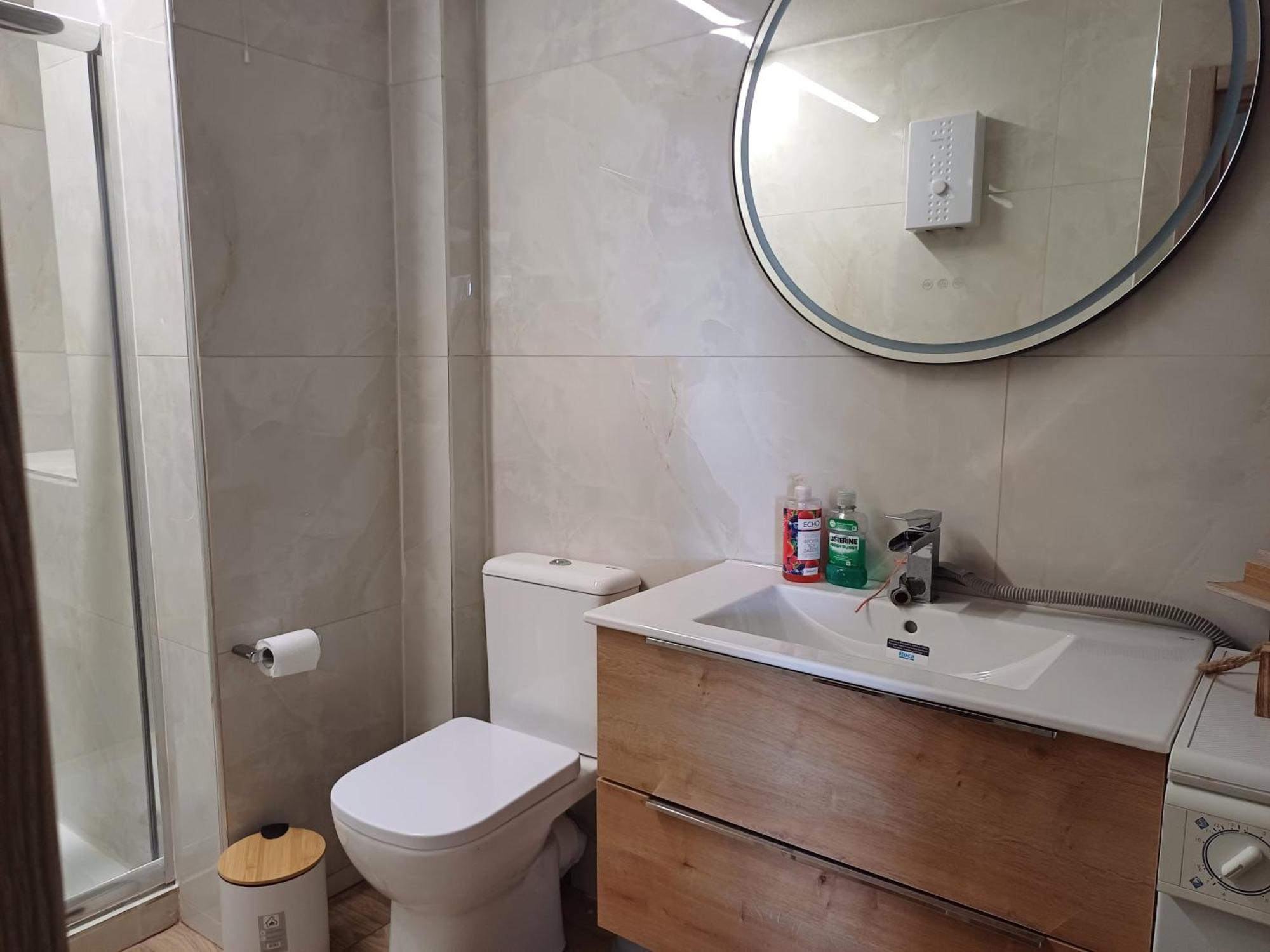 Comfortable Beachfront Apartment Лутраки Екстериор снимка